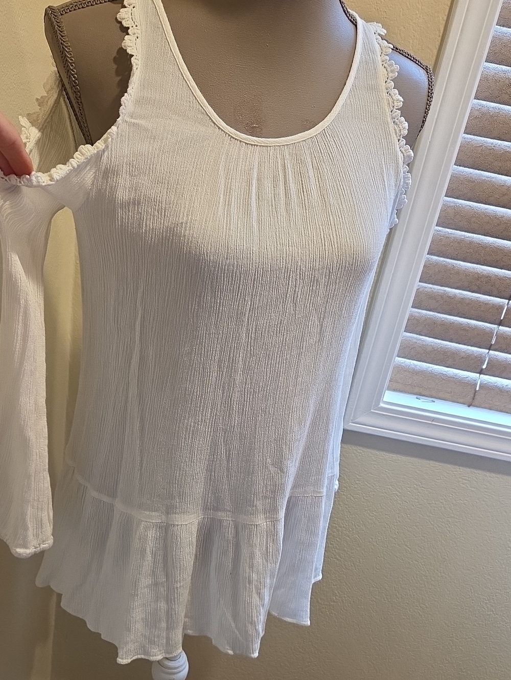Sundance Cream Cold-Shoulder Crochet-Trim Blouse